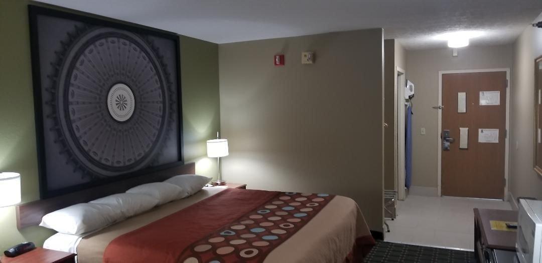 Super 8 By Wyndham Bellefontaine Hotel Exterior foto